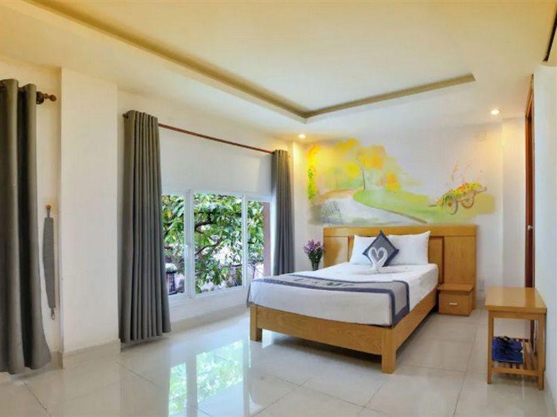 U And Me Hotel Tan Phong Eksteriør bilde