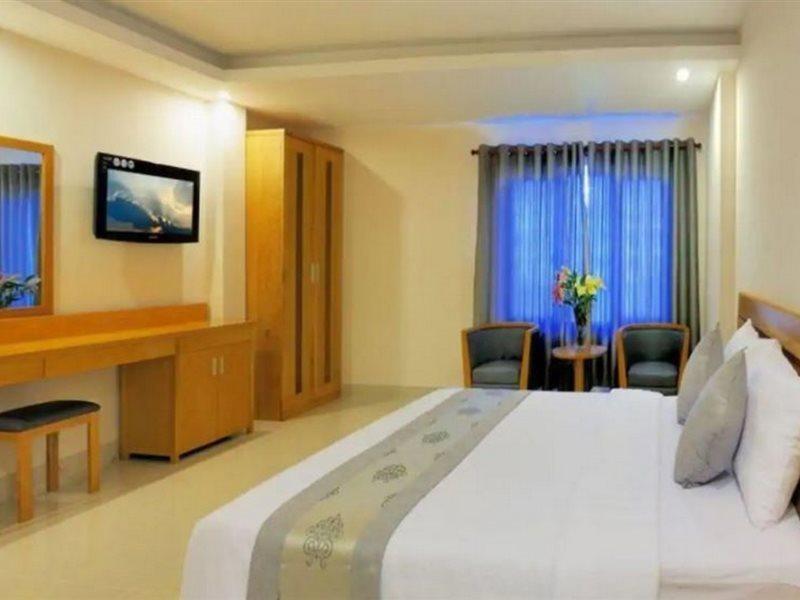 U And Me Hotel Tan Phong Eksteriør bilde